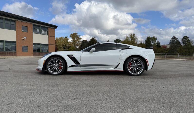 
								2015 Chevrolet Corvette Z06 Coupe 3LZ Z07 full									