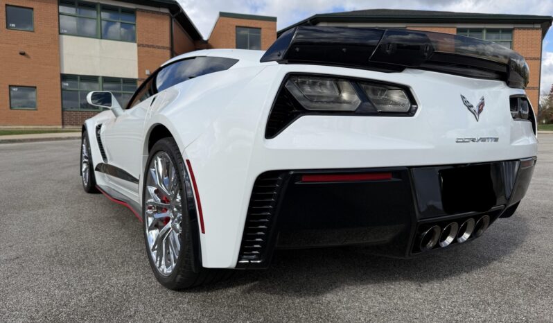 
								2015 Chevrolet Corvette Z06 Coupe 3LZ Z07 full									