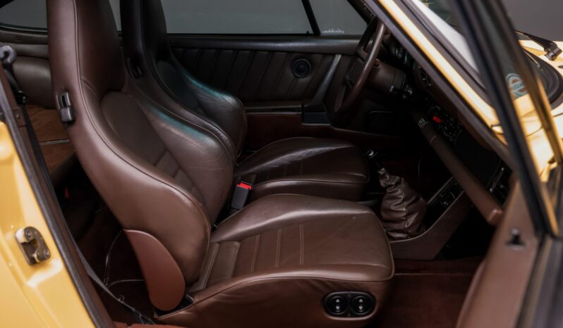 
								1986 Porsche 911 Carrera Coupe full									