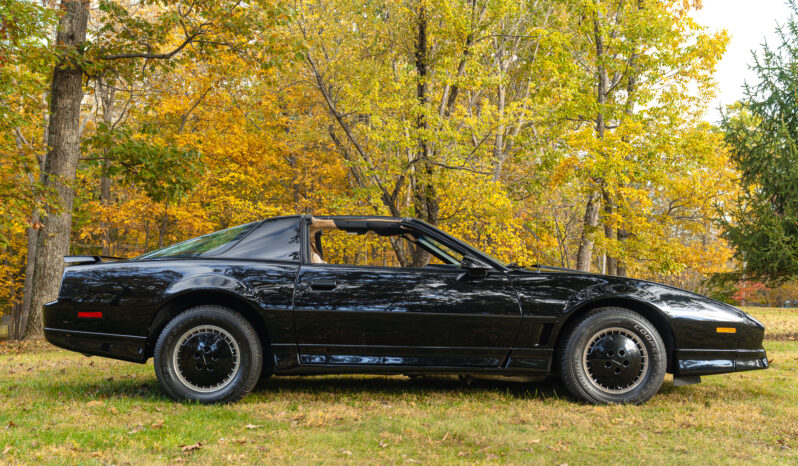 
								1987 Pontiac Firebird Trans Am full									