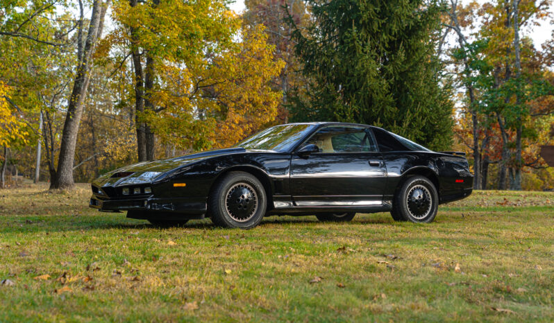 
								1987 Pontiac Firebird Trans Am full									