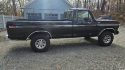 										1977 Ford F-250 Ranger 4×4 full									