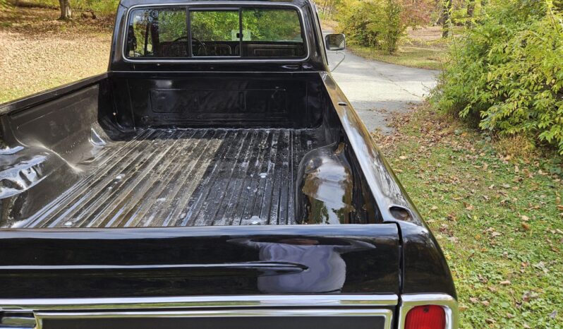 								1977 Ford F-250 Ranger 4×4 full									