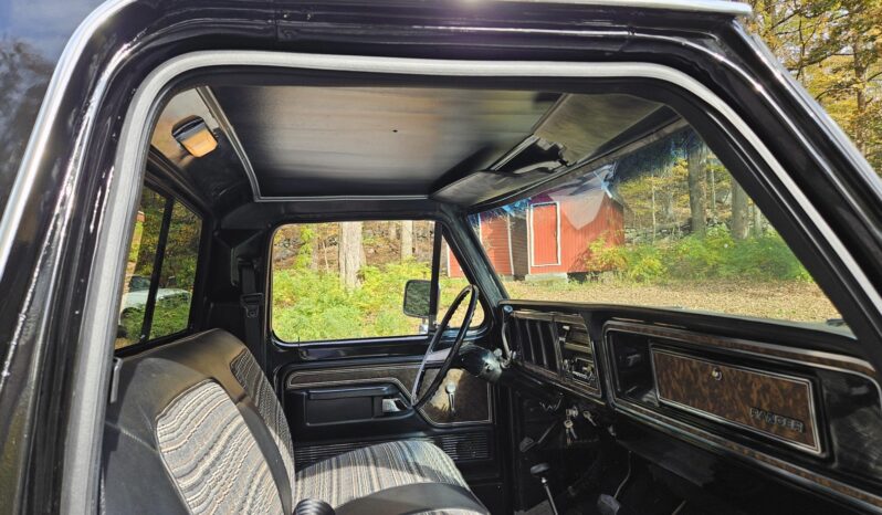 								1977 Ford F-250 Ranger 4×4 full									
