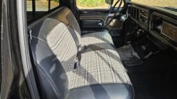 										1977 Ford F-250 Ranger 4×4 full									