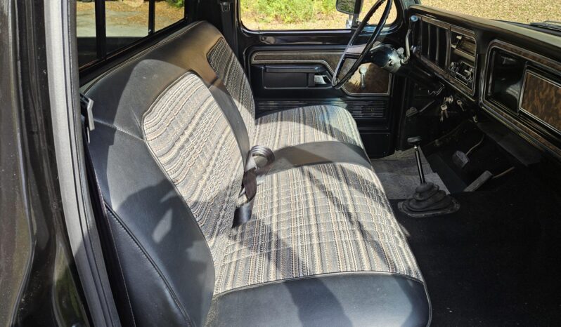 								1977 Ford F-250 Ranger 4×4 full									