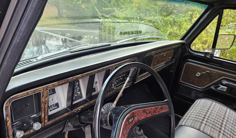 								1977 Ford F-250 Ranger 4×4 full									