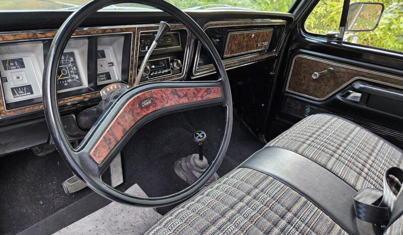 								1977 Ford F-250 Ranger 4×4 full									