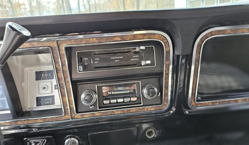 								1977 Ford F-250 Ranger 4×4 full									