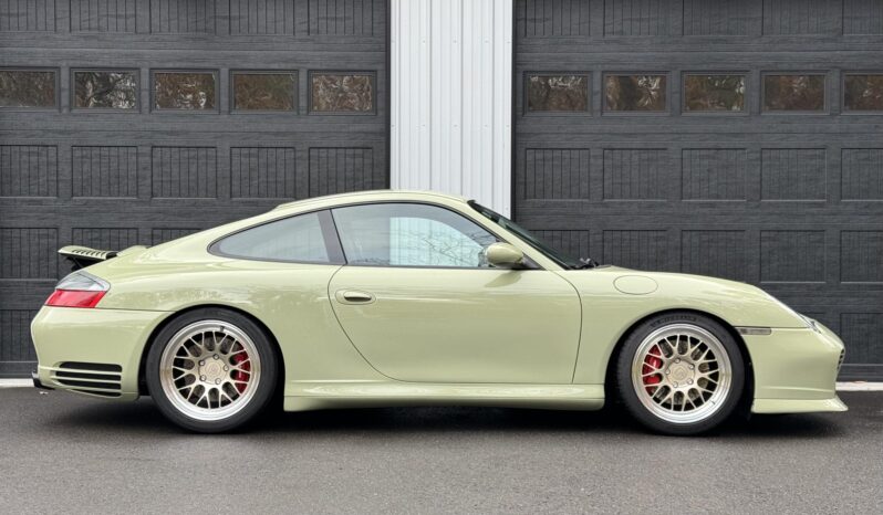 
								2003 Porsche 911 Carrera 4S Coupe full									