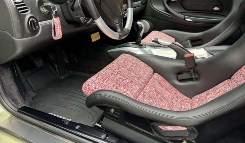 
								2003 Porsche 911 Carrera 4S Coupe full									