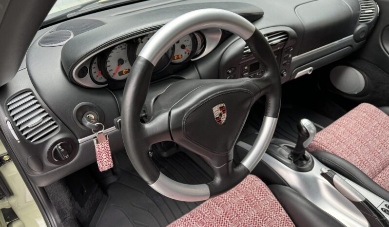 
								2003 Porsche 911 Carrera 4S Coupe full									