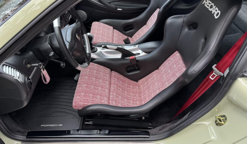 
								2003 Porsche 911 Carrera 4S Coupe full									