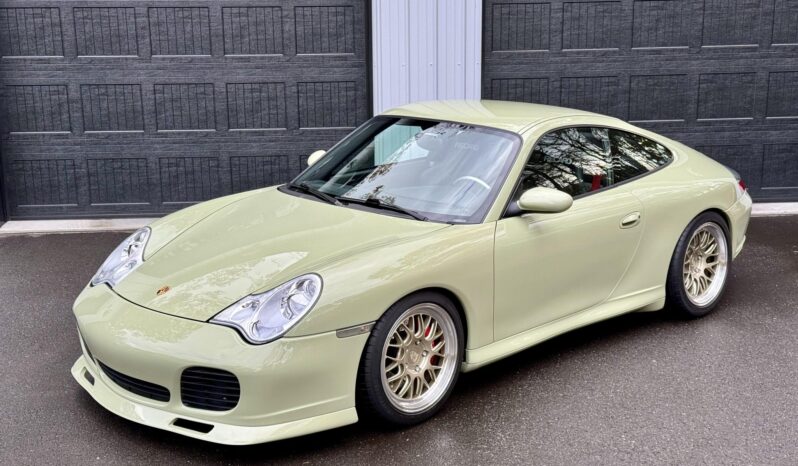 
								2003 Porsche 911 Carrera 4S Coupe full									