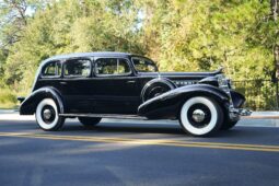 
										1934 Cadillac 370-D V12 Fleetwood Sedan full									