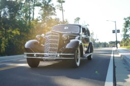 
										1934 Cadillac 370-D V12 Fleetwood Sedan full									