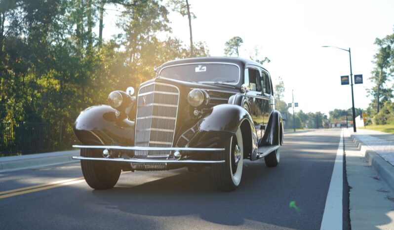 
								1934 Cadillac 370-D V12 Fleetwood Sedan full									