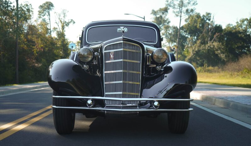 1934 Cadillac 370-D V12 Fleetwood Sedan 1