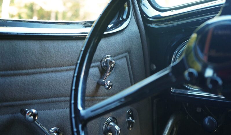 
								1934 Cadillac 370-D V12 Fleetwood Sedan full									