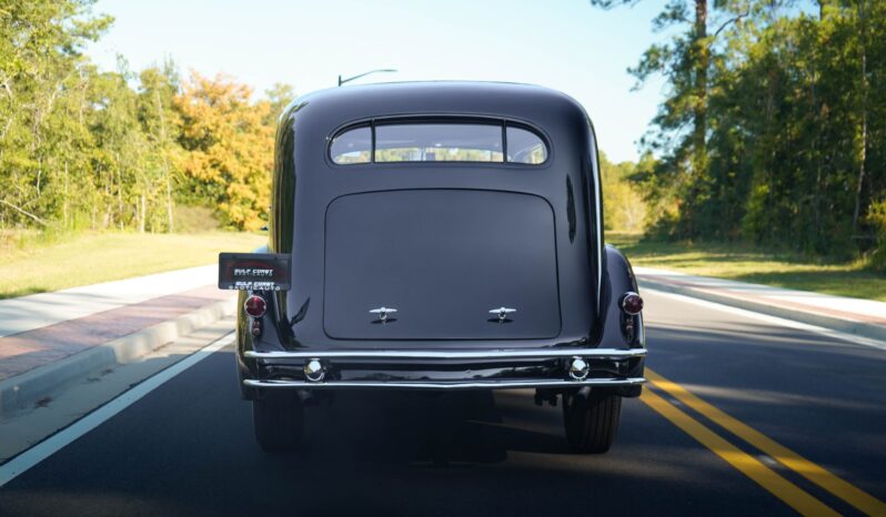 
								1934 Cadillac 370-D V12 Fleetwood Sedan full									