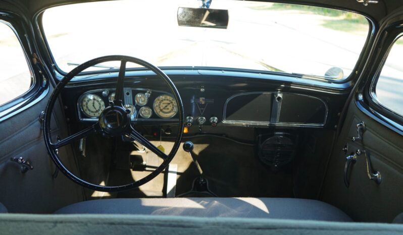 
								1934 Cadillac 370-D V12 Fleetwood Sedan full									