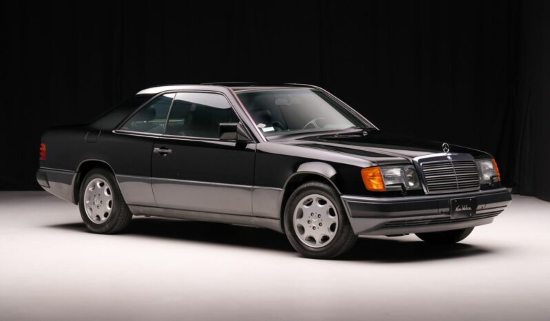 
								1993 Mercedes-Benz 300CE Coupe full									