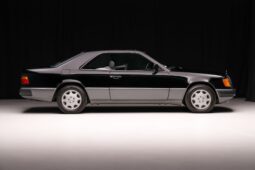 
										1993 Mercedes-Benz 300CE Coupe full									