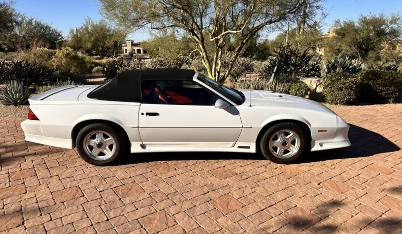 
								1991 Chevrolet Camaro Z28 Convertible full									