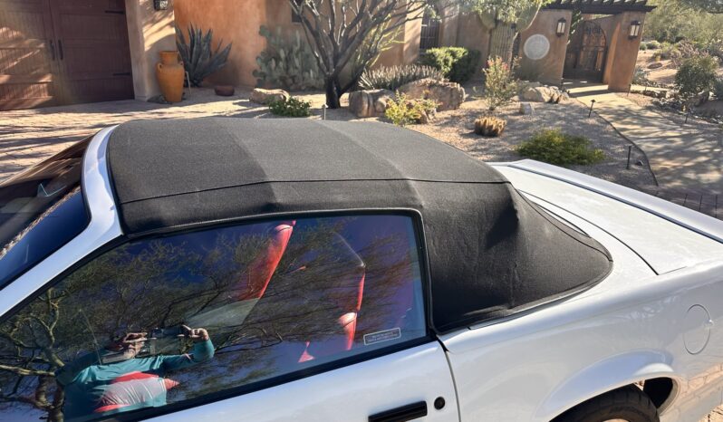 
								1991 Chevrolet Camaro Z28 Convertible full									