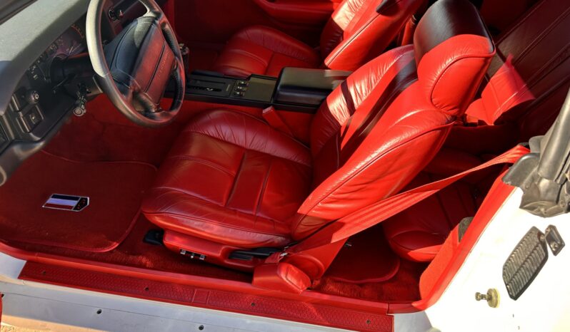 
								1991 Chevrolet Camaro Z28 Convertible full									