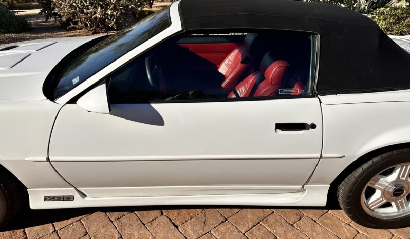 
								1991 Chevrolet Camaro Z28 Convertible full									