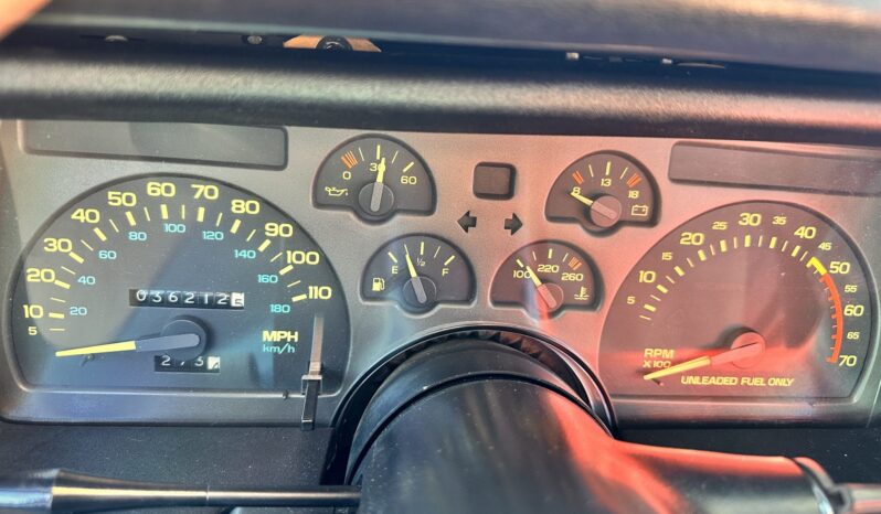 
								1991 Chevrolet Camaro Z28 Convertible full									