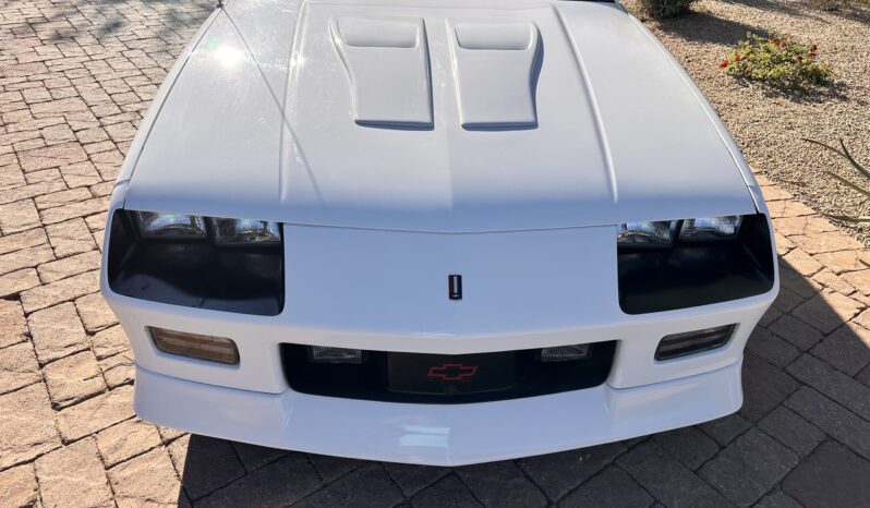 
								1991 Chevrolet Camaro Z28 Convertible full									