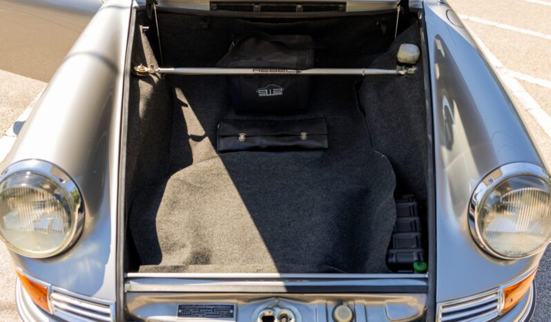 
								1968 Porsche 912 Coupe 5-Speed full									