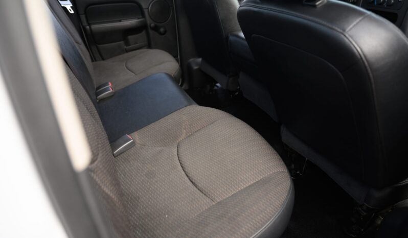 
								2005 Dodge Ram 2500 ST Quad Cab Cummins 4×4 full									