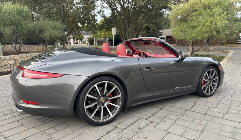 
								2013 Porsche 911 Carrera 4S Cabriolet full									