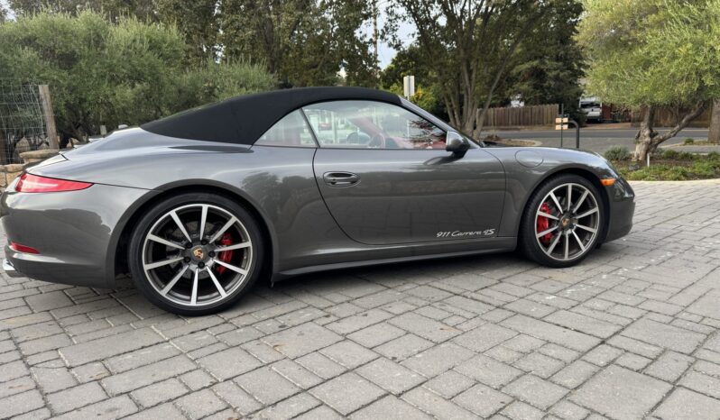 
								2013 Porsche 911 Carrera 4S Cabriolet full									