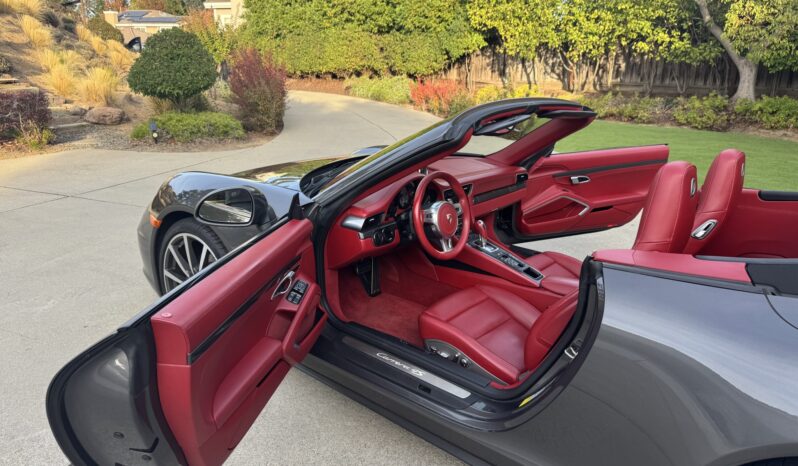 
								2013 Porsche 911 Carrera 4S Cabriolet full									