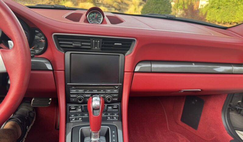 
								2013 Porsche 911 Carrera 4S Cabriolet full									