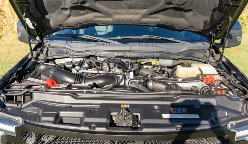 
								2018 Ford F-250 Super Duty Lariat Crew Cab Power Stroke full									