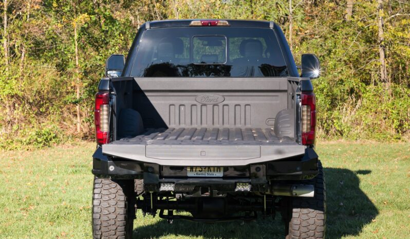 
								2018 Ford F-250 Super Duty Lariat Crew Cab Power Stroke full									