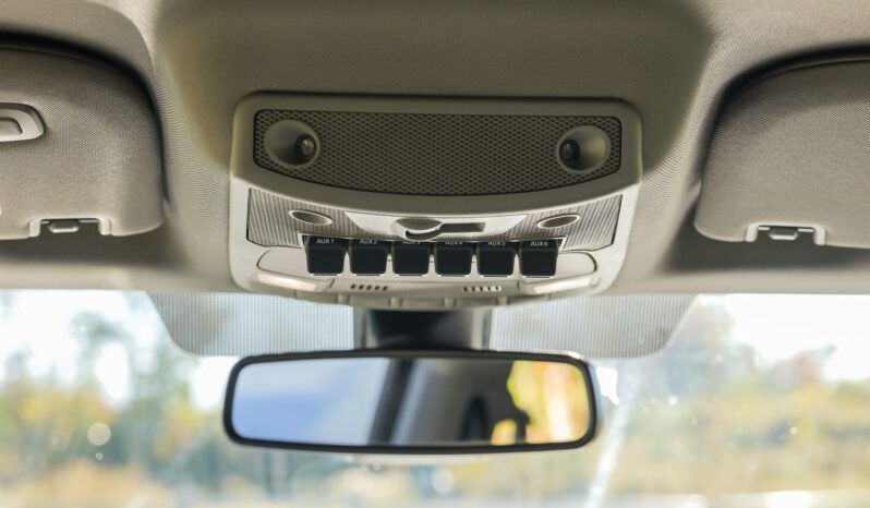 
								2018 Ford F-250 Super Duty Lariat Crew Cab Power Stroke full									