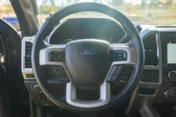 
										2018 Ford F-250 Super Duty Lariat Crew Cab Power Stroke full									