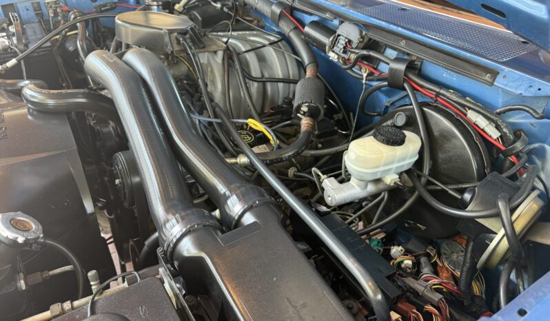 
								1990 Ford F-150 XLT Lariat 4×4 full									