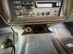 
										1990 Ford F-150 XLT Lariat 4×4 full									