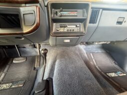 
										1990 Ford F-150 XLT Lariat 4×4 full									