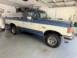 1990 Ford F-150 XLT Lariat 4×4 2
