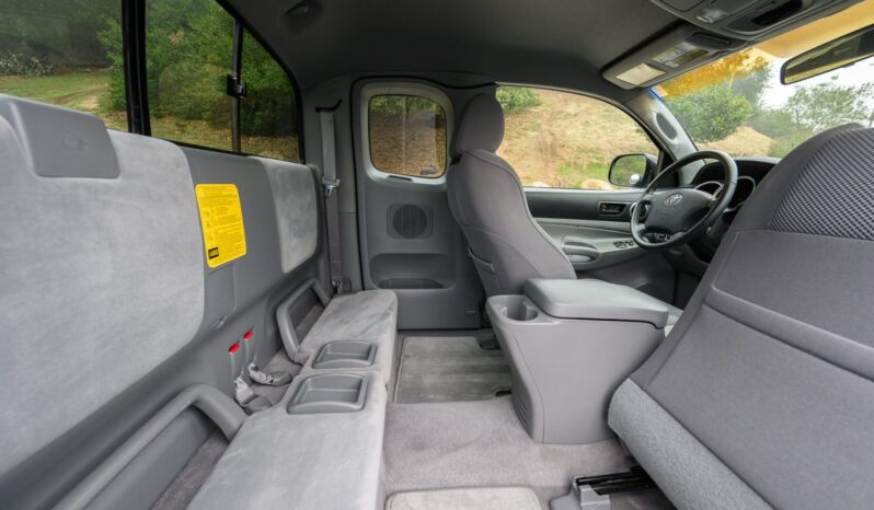 
								2006 Toyota Tacoma SR5 TRD Sport Access Cab full									