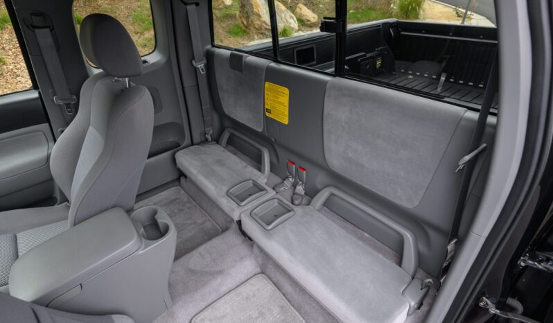 
								2006 Toyota Tacoma SR5 TRD Sport Access Cab full									