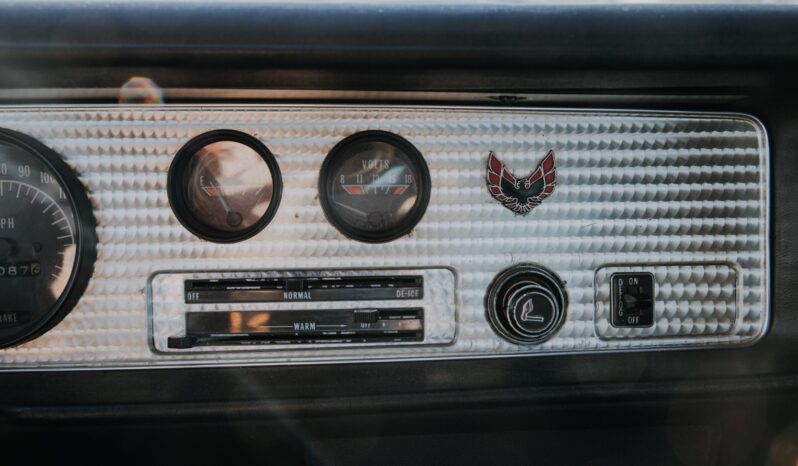 
								1971 Pontiac Firebird Trans Am 4-Speed Export full									